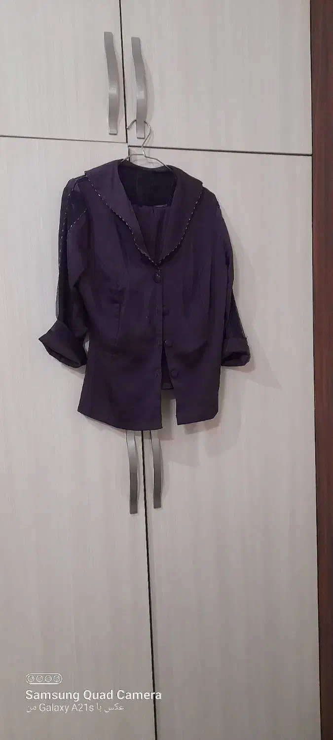 کت دامن|لباس|مشهد, قائم|دیوار