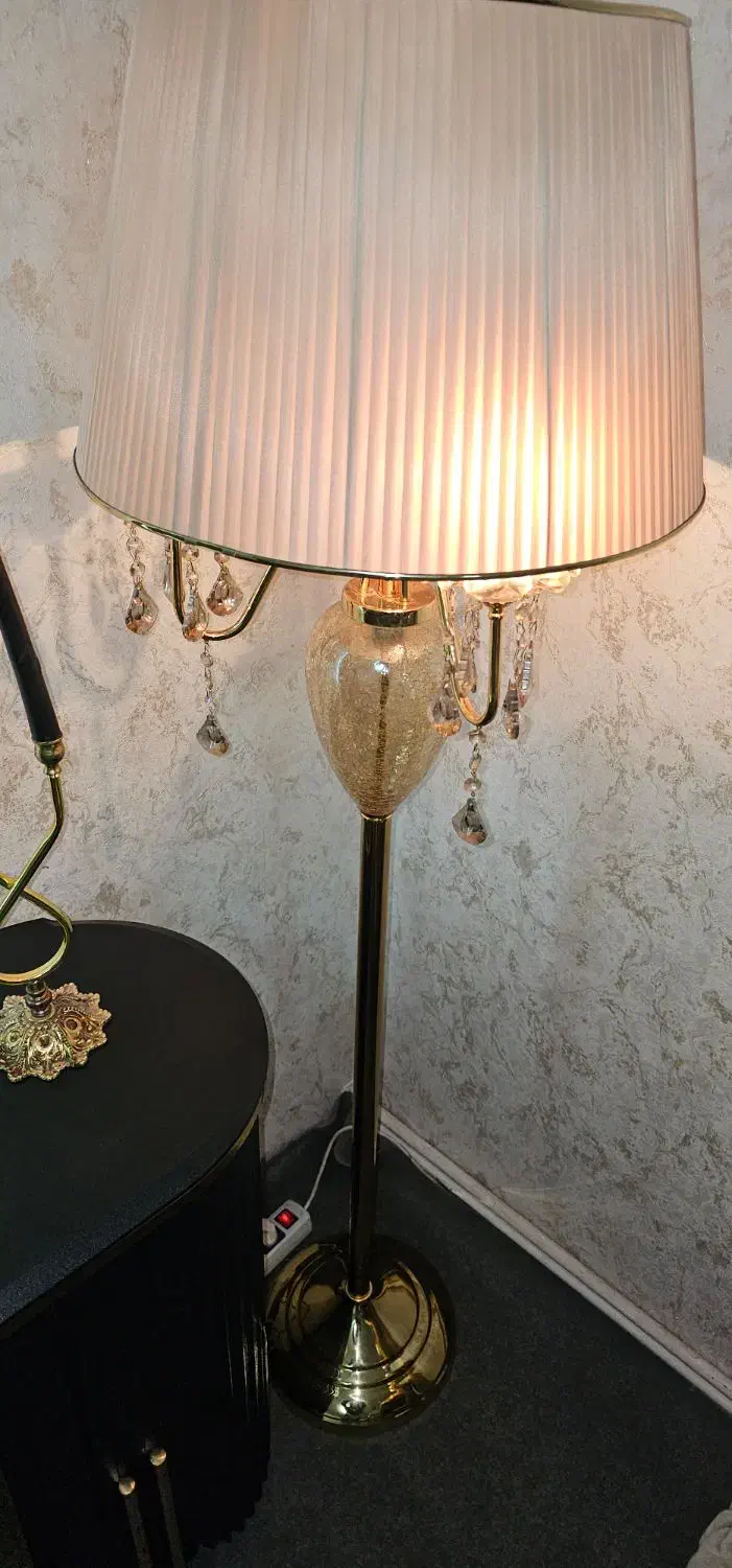 اواژر|چراغ خواب و آباژور|مشهد, بهمن|دیوار