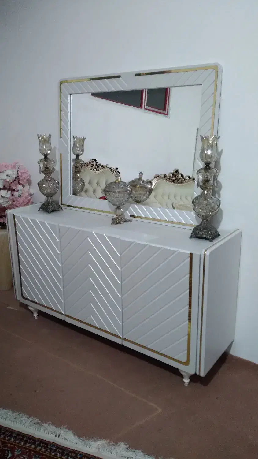 کنسول|بوفه، ویترین، کنسول|خوی, |دیوار