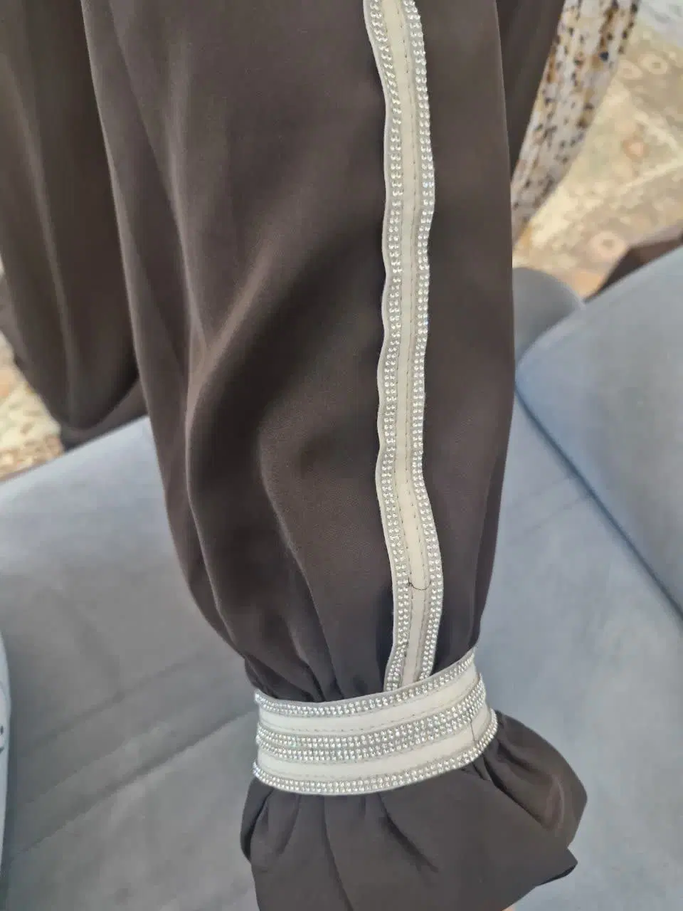 عبا|لباس|مشهد, هنرستان|دیوار