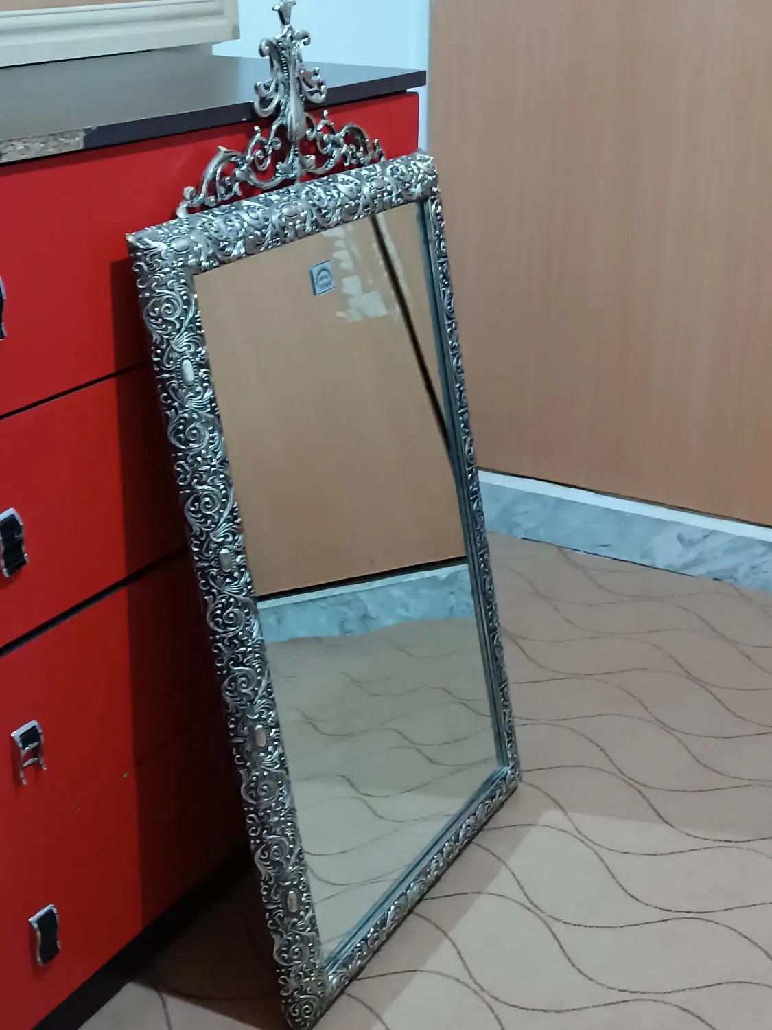 آینه|آینه|اشتهارد, |دیوار