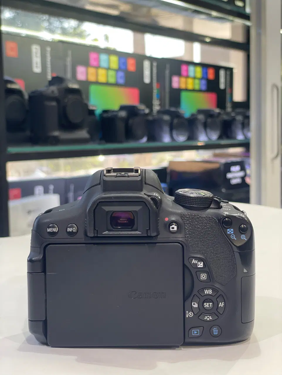 canon 750D + 18/55 stm|دوربین عکاسی و فیلم‌برداری|کرج, کرج نو|دیوار