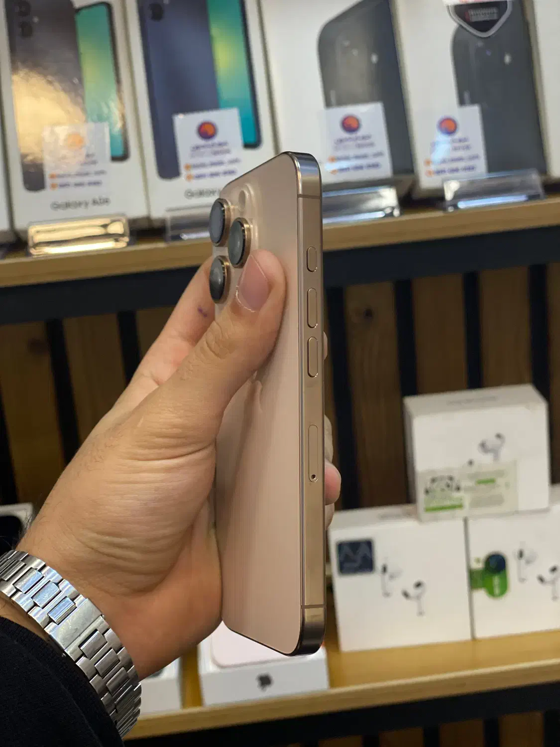 ۱۶ پرو    16pro|موبایل|رشت, استادسرا|دیوار