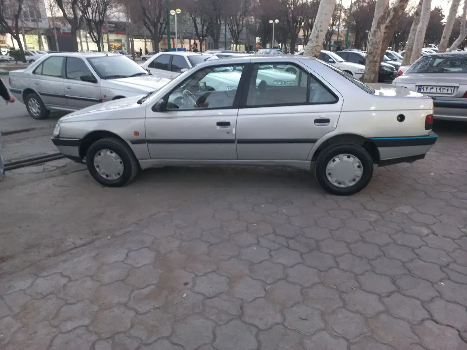 پژو۴۰۵مدل ۹۰|خودرو سواری و وانت|بروجرد, |دیوار