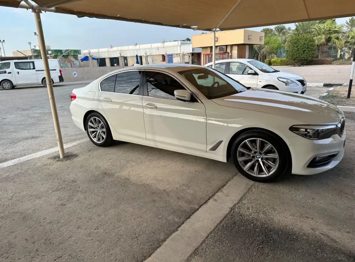 bmw 520 2018|خودرو سواری و وانت|رشت, پستک|دیوار