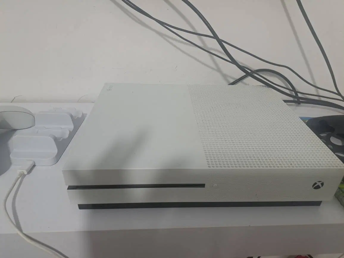 Xbox one s|کنسول، بازی ویدئویی و آنلاین|تهران, جابری|دیوار