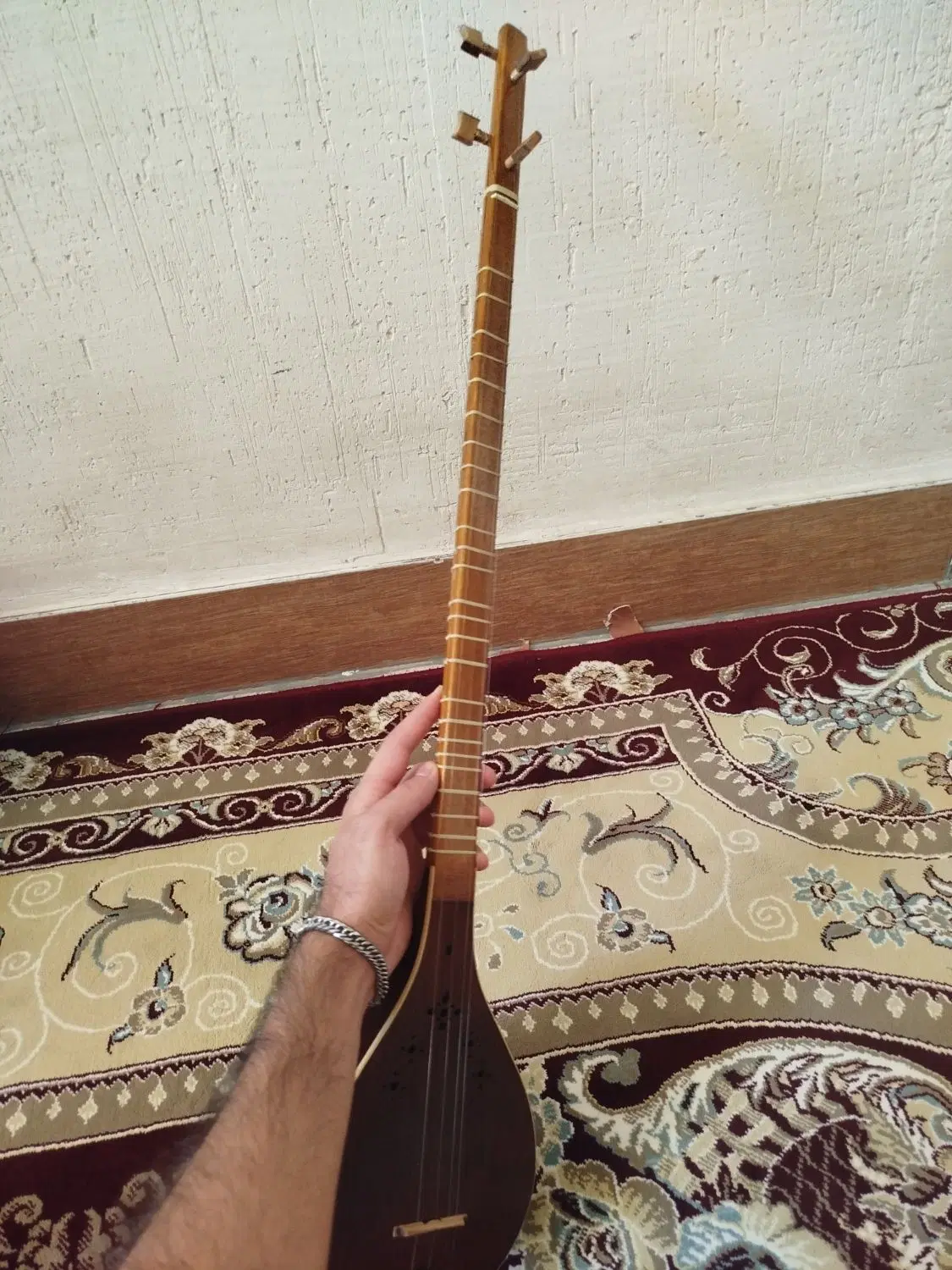 سه تار|سازهای سنتی|نورآباد ممسنی, |دیوار