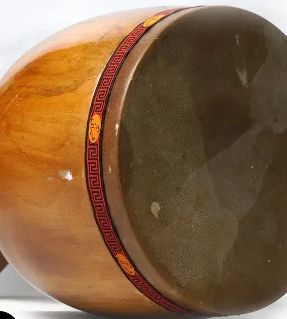 تنبک استاد شیرانی /چوب یک تیکه گردو|سازهای سنتی|سلمانشهر, |دیوار