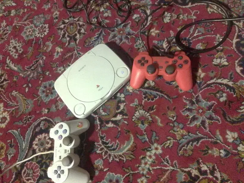 یک دسته اصل است|کنسول، بازی ویدئویی و آنلاین|تهران, قزل قلعه|دیوار