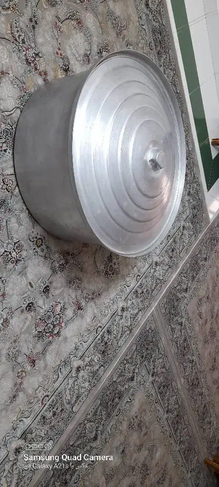 دیگ بزرگ|ظروف پختوپز|ری, جوانمرد قصاب|دیوار