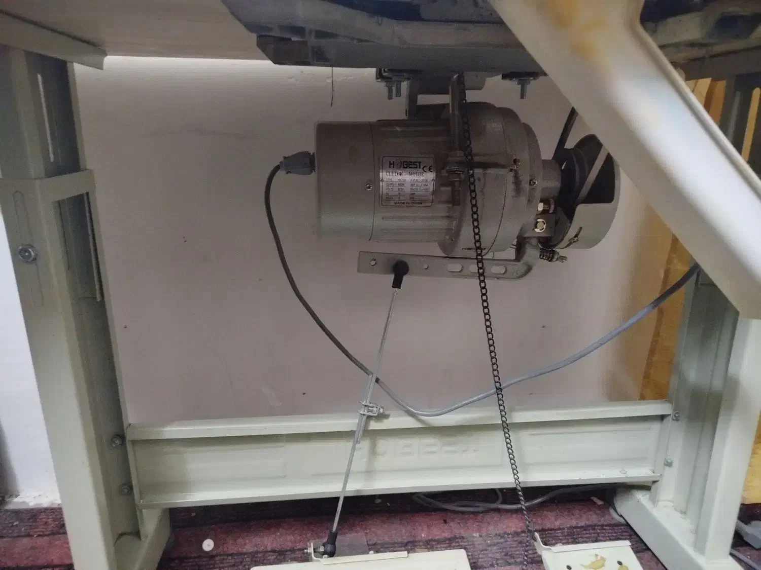 چرخ سر دوز|چرخ خیاطی و ریسندگی|فریمان, |دیوار