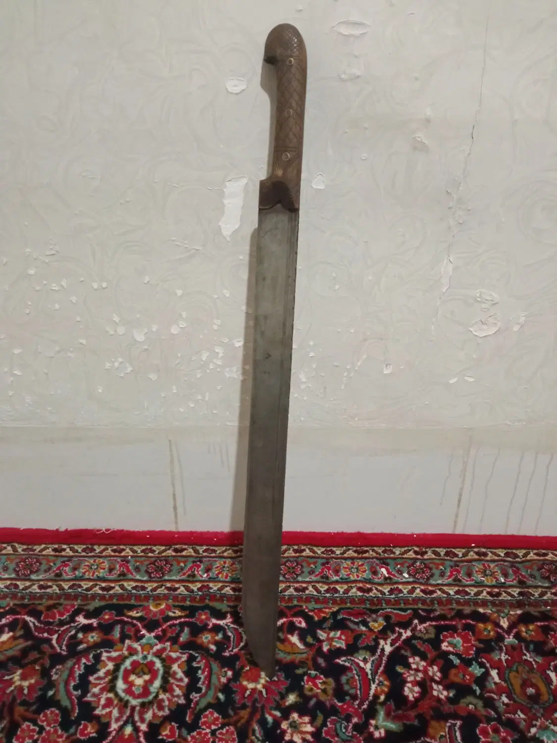 چاقو|کلکسیون و سرگرمی|قم, قلعه کامکار|دیوار