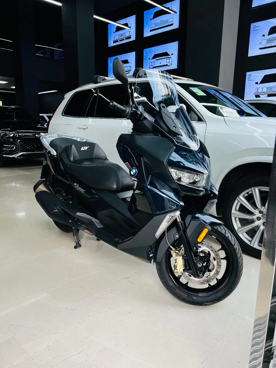 BMW|موتورسیکلت|تهران, درختی|دیوار