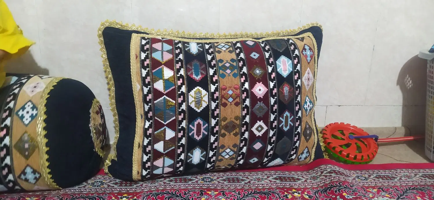 پشتی|پشتی|لردگان, |دیوار