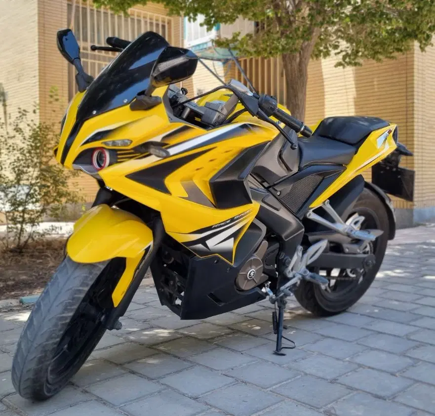 rs 200|موتورسیکلت|آران و بیدگل, |دیوار