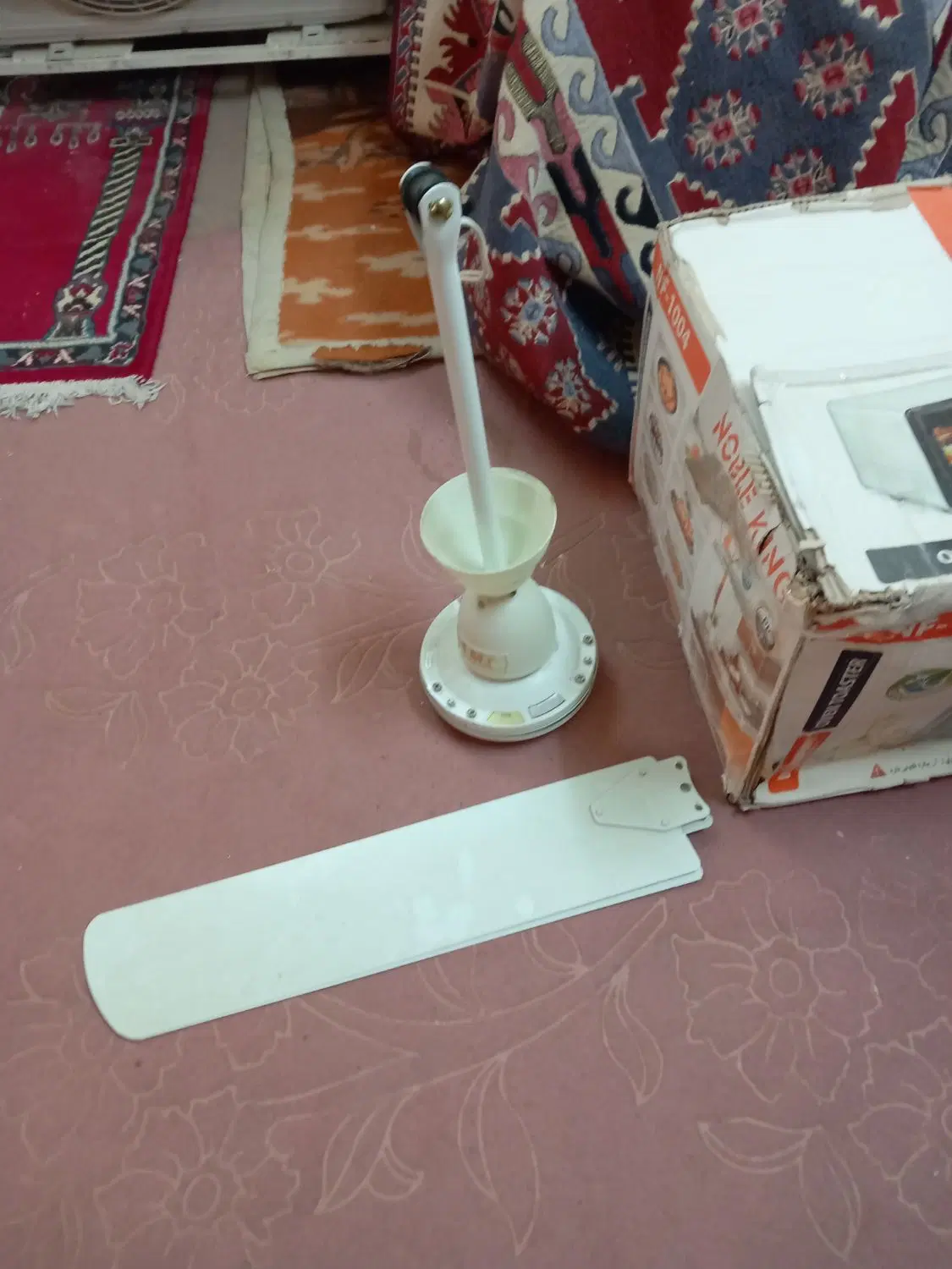 پنکه|پنکه و تصفیهکنندهٔ هوا|شوشتر, |دیوار