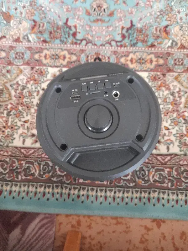 اسپیکر|صوتی و تصویری|کوه چنار, |دیوار