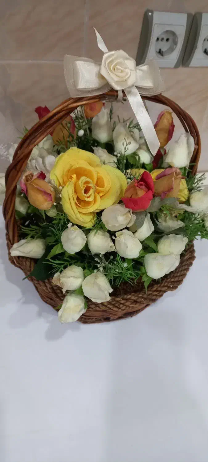 سبد گل زیبا|گل مصنوعی|رشت, رودبارتان|دیوار