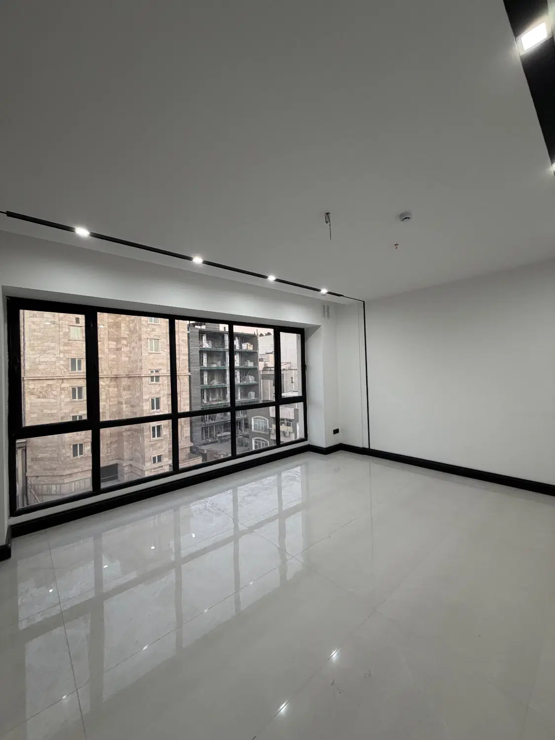 اپارتمان سنددار فول امکانات با دسترسی خوب به حرم - Widok 5