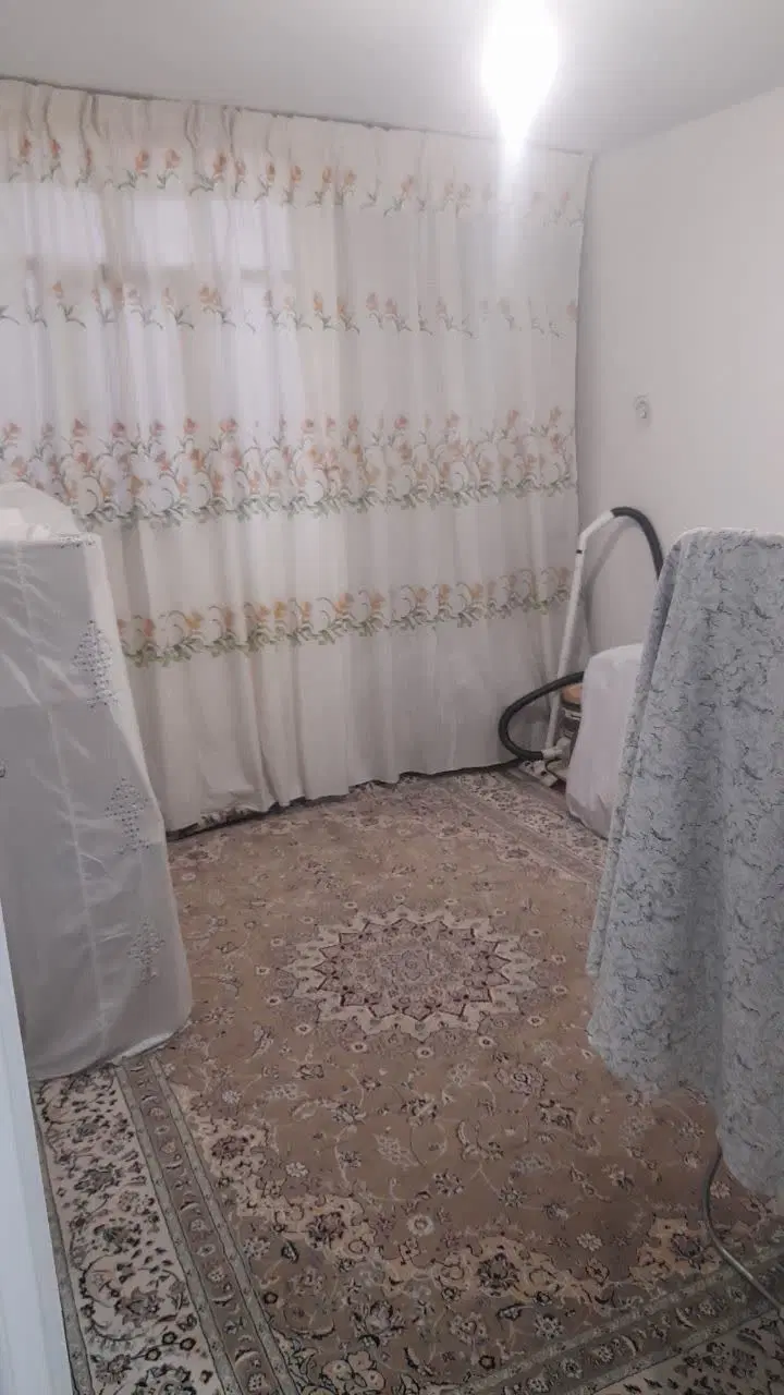 ۹۰متری ۲خواب در آپارتمان ۳واحدی حیدرآباد|اجارهٔ آپارتمان|کرج, حیدرآباد|دیوار