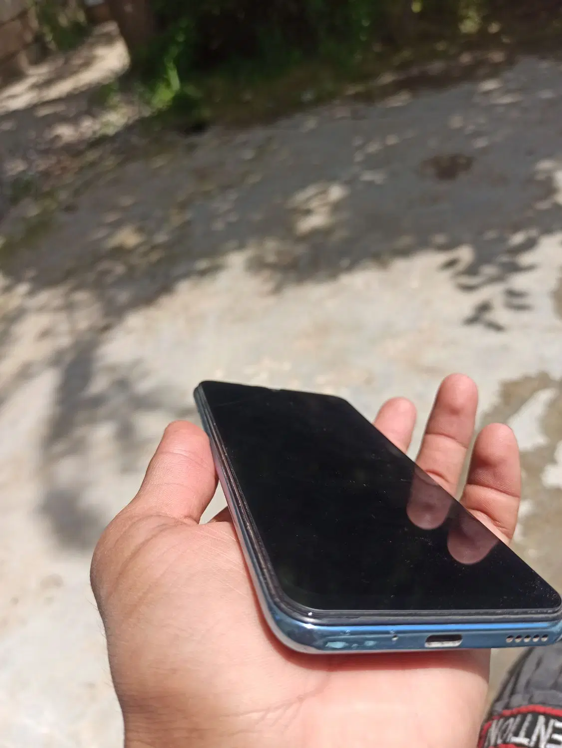 گیگy8p 128|موبایل|سنگدوین, |دیوار