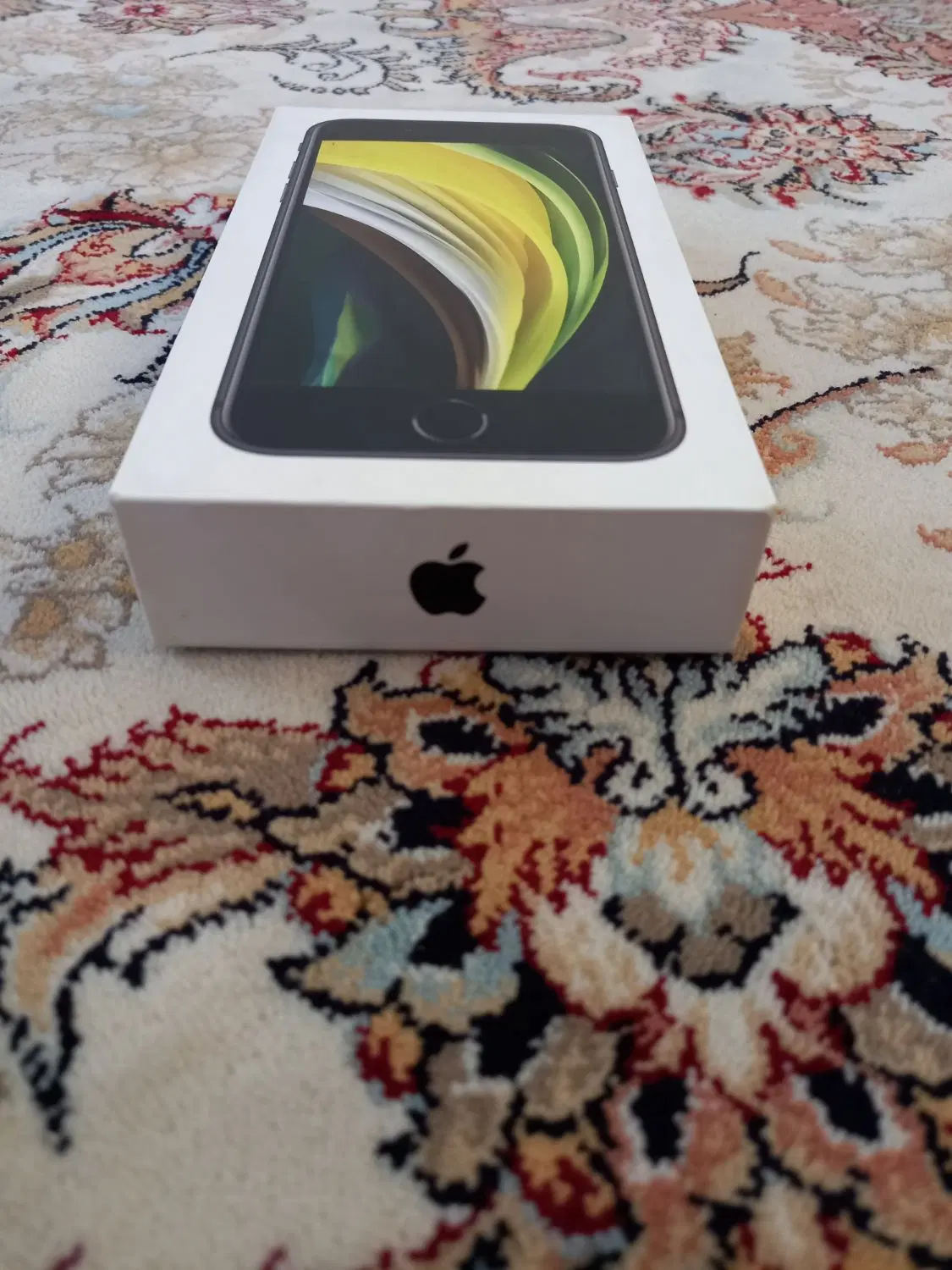 iPhone se 2020|موبایل|خمین, |دیوار