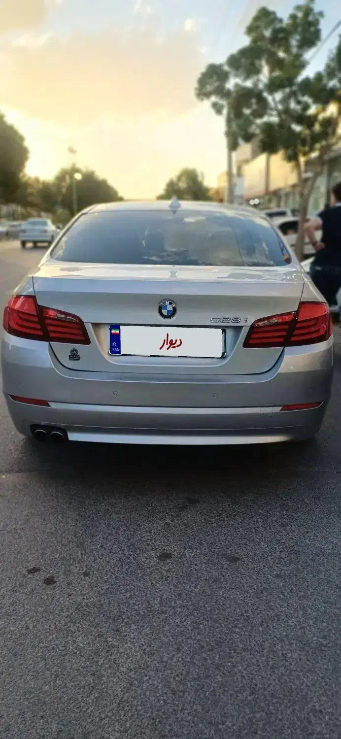 BMW 528 i|خودرو سواری و وانت|شیراز, گلکوب|دیوار