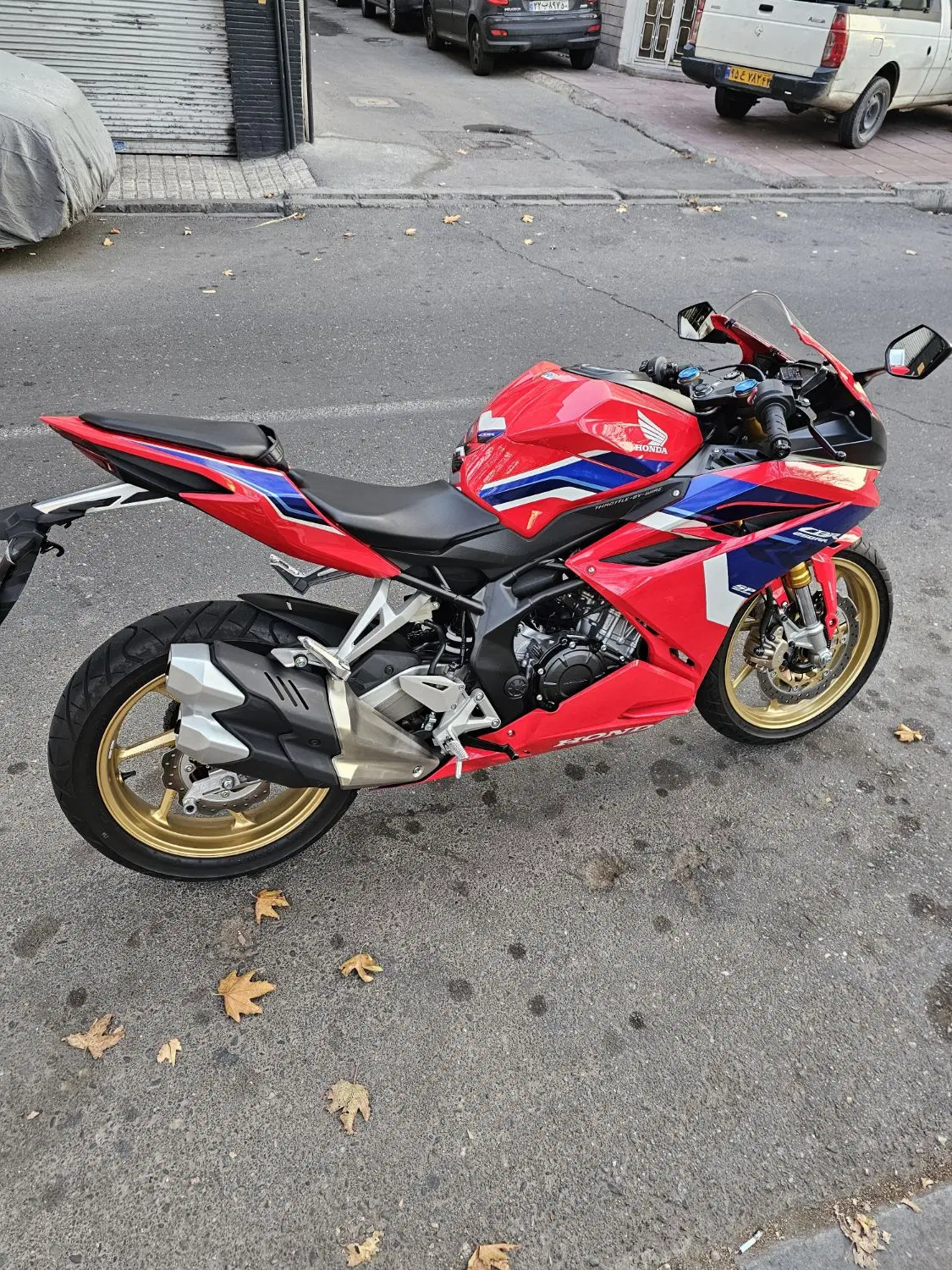 هوندا cbr250rr|موتورسیکلت|تهران, فلسطین (میدان انقلاب)|دیوار