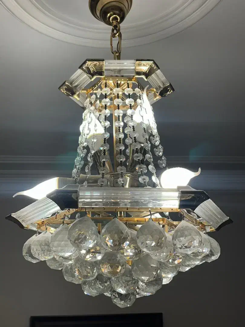 لوستر|لوستر و چراغ آویز|شهر ری, سرتخت|دیوار