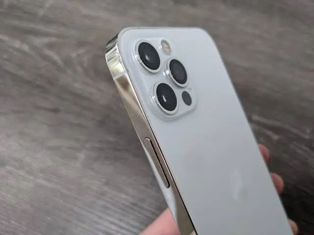 iphone 12pro zaa 256|موبایل|قم, عربستان|دیوار
