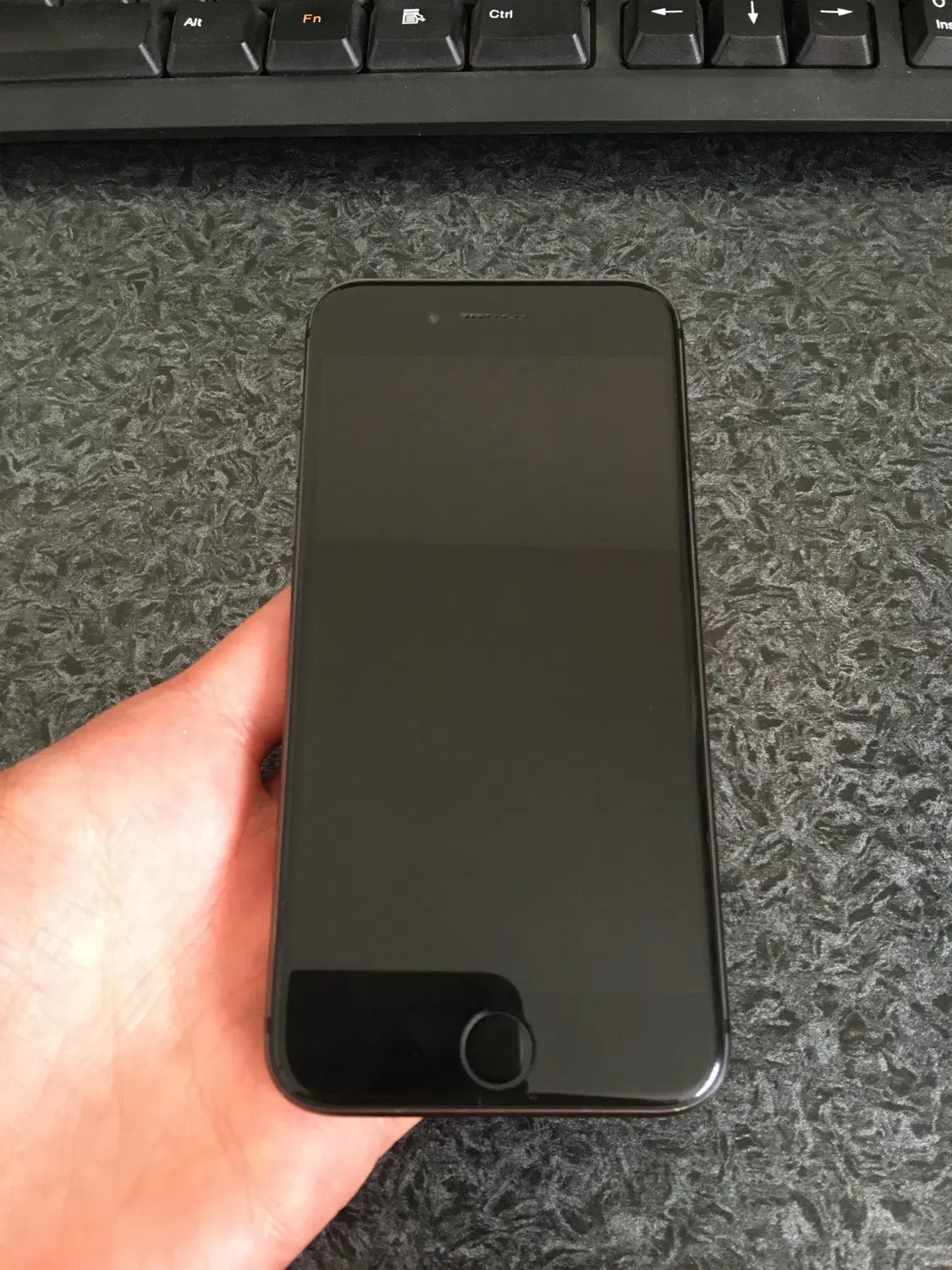 iPhone 8|موبایل|شاهینشهر, خبرنگار|دیوار