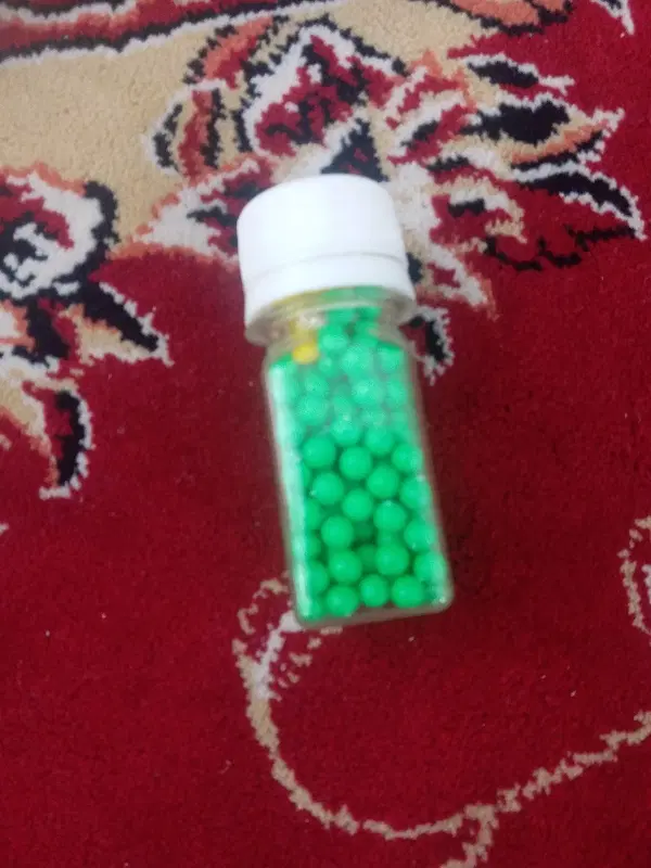 ساچمه|اسباببازی بچه|قم, چهل درخت|دیوار