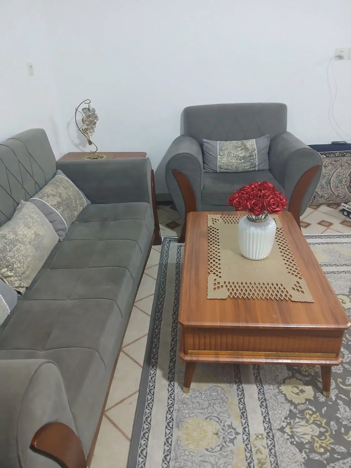 راحتی|مبلمان خانگی و میز عسلی|تویسرکان, |دیوار
