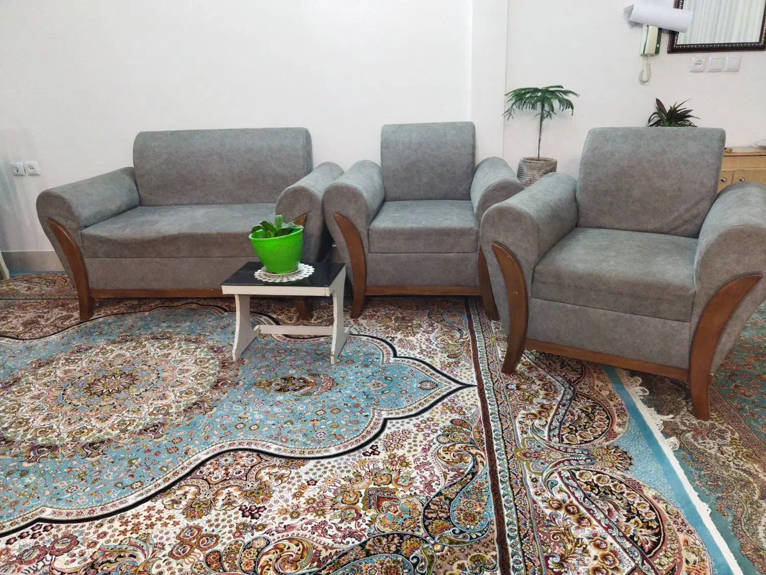 نیم ست مبل|مبلمان خانگی و میز عسلی|نیشابور, بنیاد شهید|دیوار