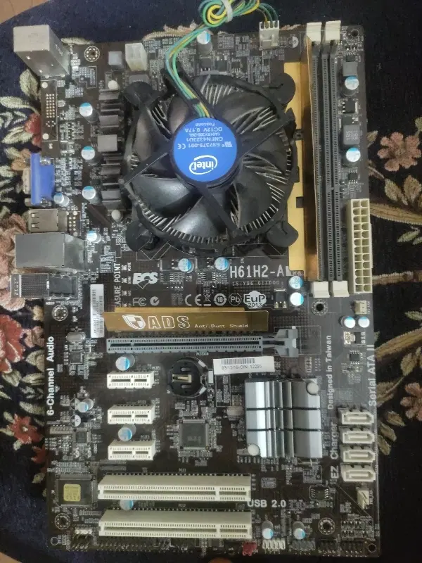 مادربرد h61 ddr3|قطعات و لوازم جانبی رایانه|اصفهان, خواجو|دیوار