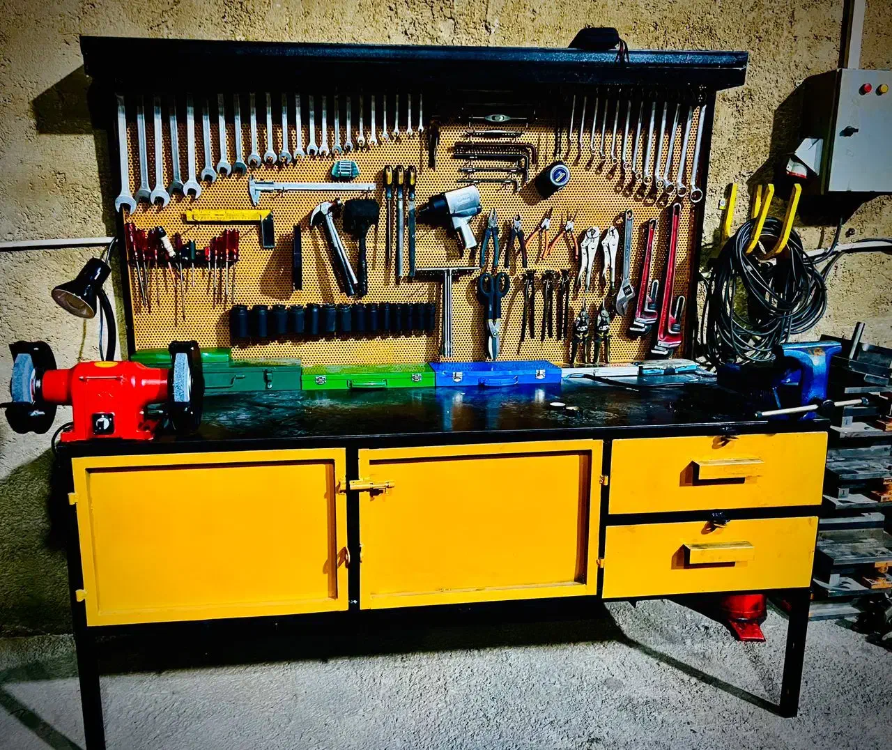 میز کار اهنی|ابزارآلات|تهران, شهرک ولیعصر جنوبی|دیوار