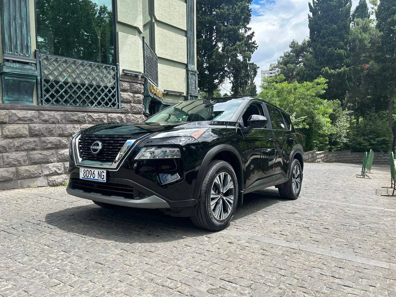 Nissan Rogue 2023|خودرو سواری و وانت|بندر انزلی, جفرود پایین|دیوار