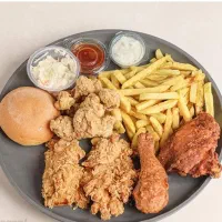 سوخاری زن و پیتزا زن