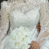 لباس عروس پوشیده