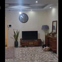 ۸۱ متر آپارتمان  کوچه پارسیان