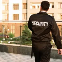 نگهبان شیفت روز
