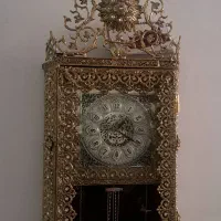 ساعت ایستاده