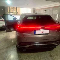 تویوتا ونزا فول فول پریمیوم ۲۰۲۵ تیتانیوم