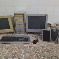 کامپیوتر و دو عدد مانیتور