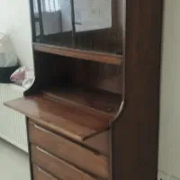 بوفه و ویترین ایستاده