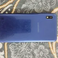 سامسونگ Galaxy A10 با حافظهٔ ۳۲ گیگابایت