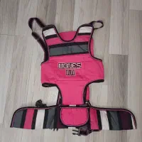 آغوشی و کریر کودک