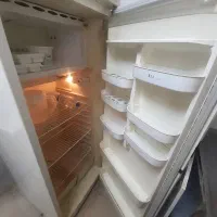 یخچال قدیمی کارکرده