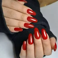 خدمات حرفه ای کاشت ناخن