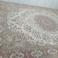 فرش خوب رنگ کرم